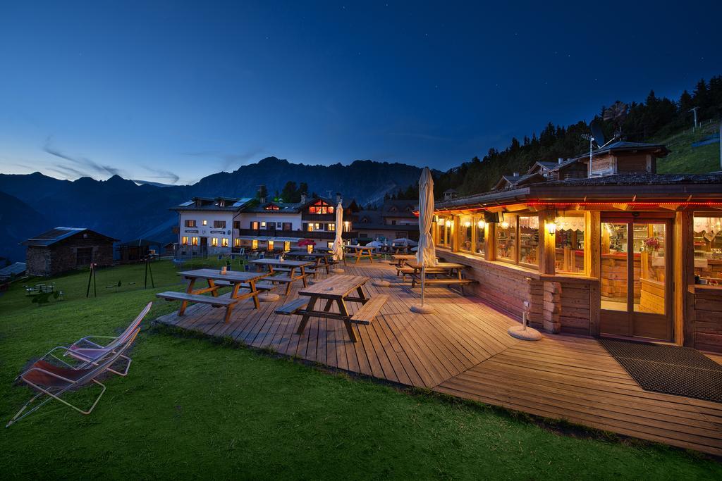 Hotel Gallo Cedrone Valdisotto Exterior photo